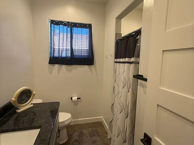 3561 N Burbank St — Photo 7
