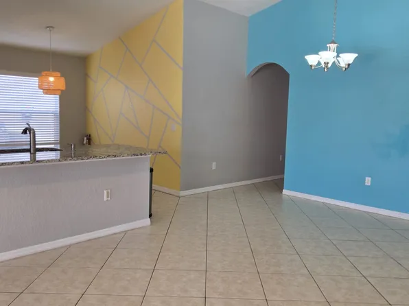 916 Reserve Pl, Davenport, FL 33896