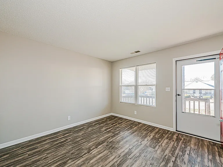 234 Hoskins Mill Ln — Photo 6