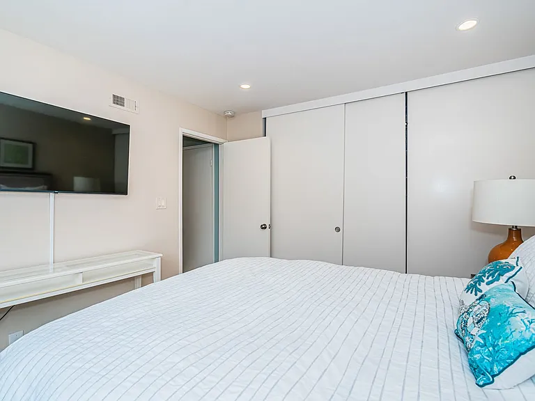 901 Caminito Madrigal #E — Photo 19