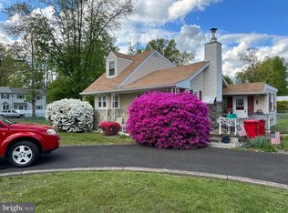 395 Hawthorne St, Warminster, PA