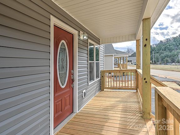 2nd image of 127 Quinn Hill Ln #102