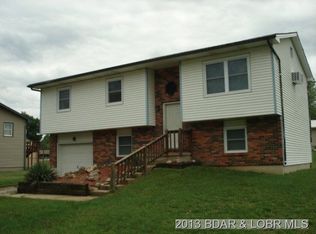704 W Bourbon St, Eldon, MO 65026