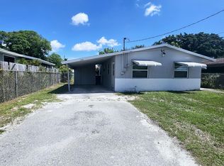 1556 W 20th St, Riviera Beach, FL 33404