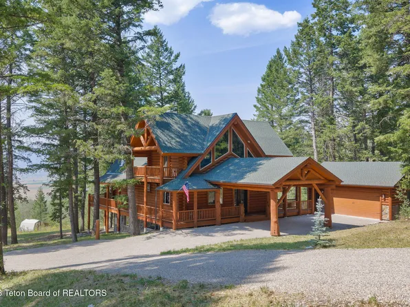 671 Spruce Dr, Star Valley Ranch, WY 83127
