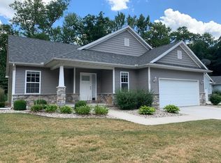 199 Beechnut Ct, Warsaw, IN 46582