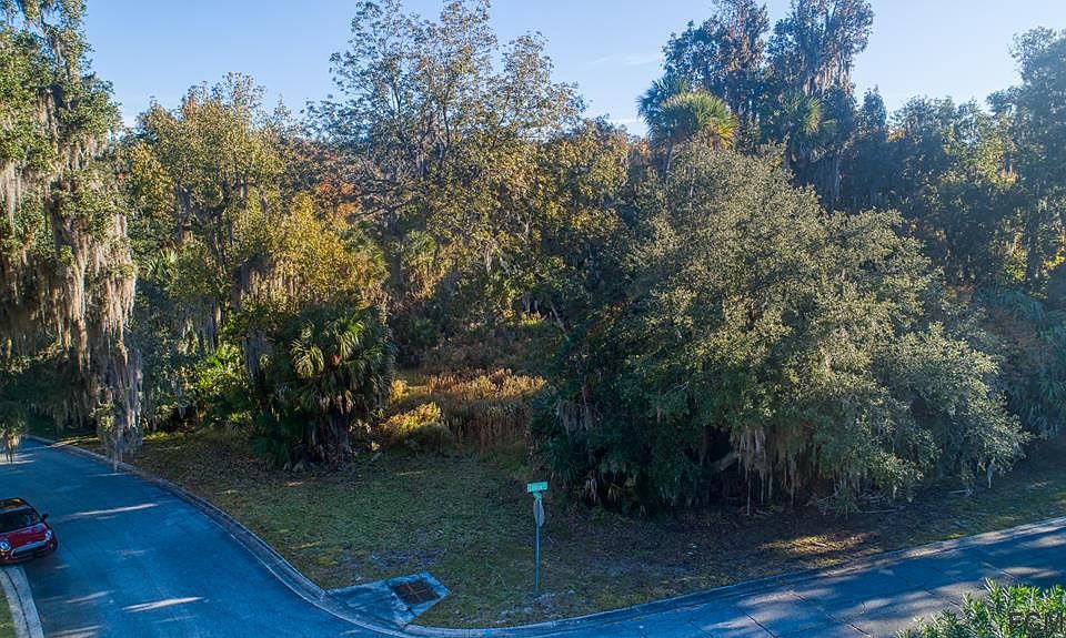 1st image of 4013 Calusa Ln