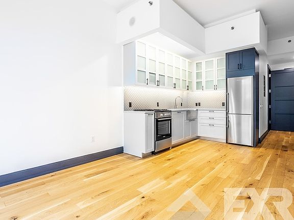 2nd image of 10 Montieth St #G45f