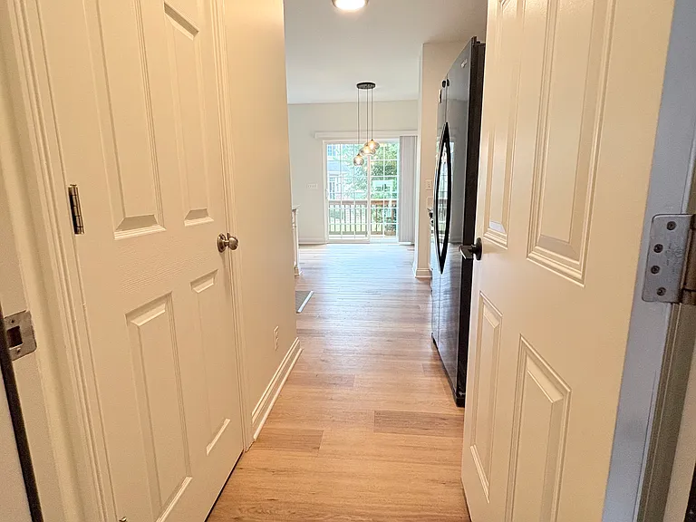 61 Melrose Ct — Photo 12