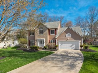 1990 Farmington Turn, Westlake, OH 44145