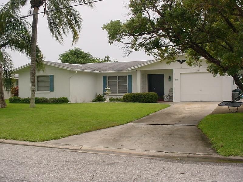 1st image of 544 S Neponsit Dr