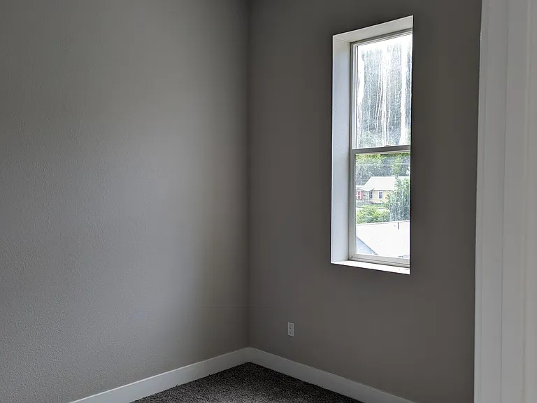 514 McKinley Ave — Photo 32