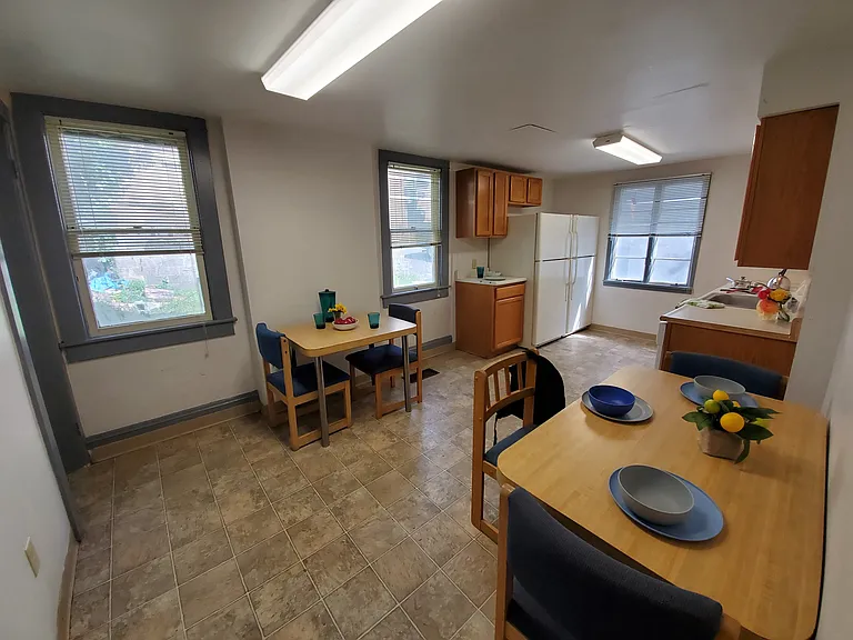 105 Dryden Ct — Photo 44