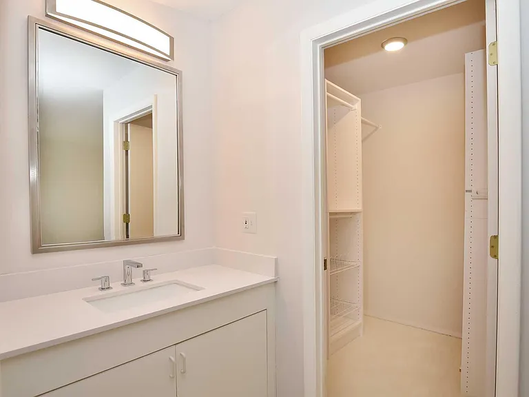 1075 N Old Woodward Ave — Photo 18