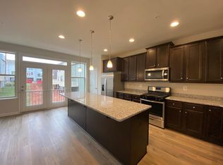 5923 Garden Walk Dr, Frederick, MD