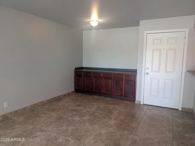 540 N May St #1101 — Photo 7