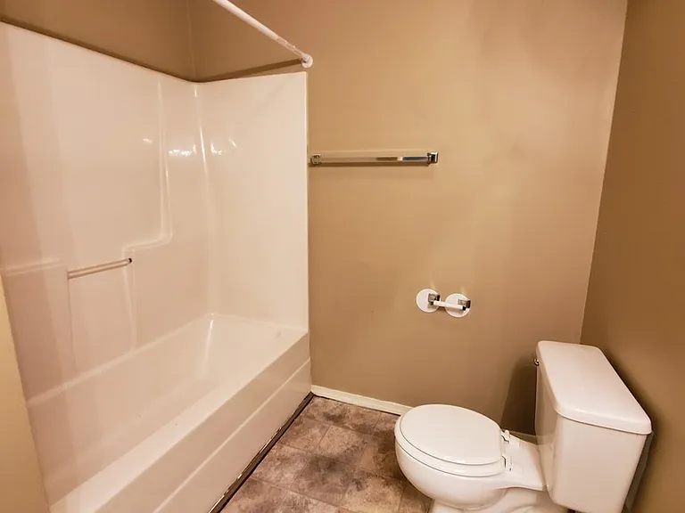 149 E Willow Ct — Photo 15