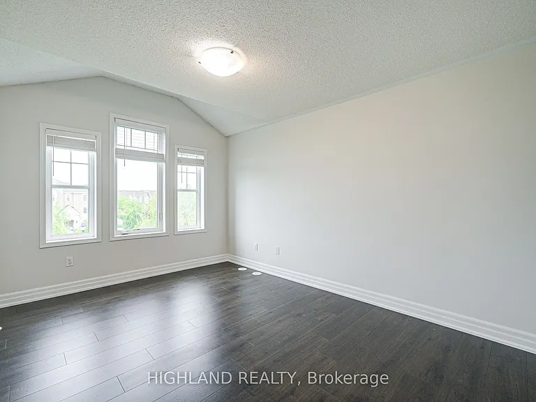 265 Ellen Davidson Dr #4 — Photo 26