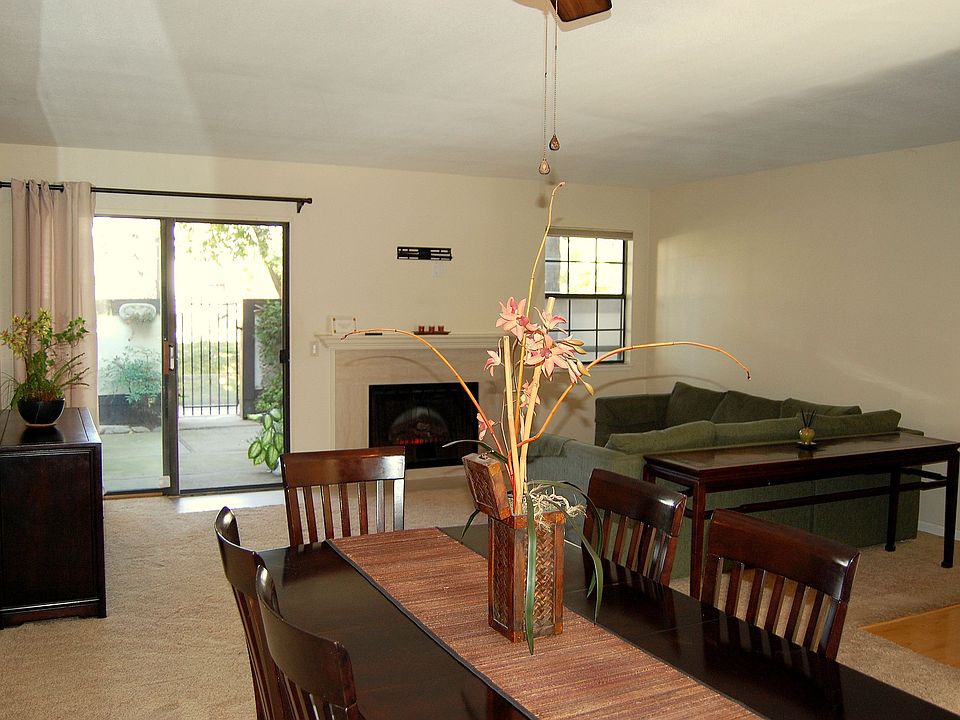 1st image of 224 Wales Dr