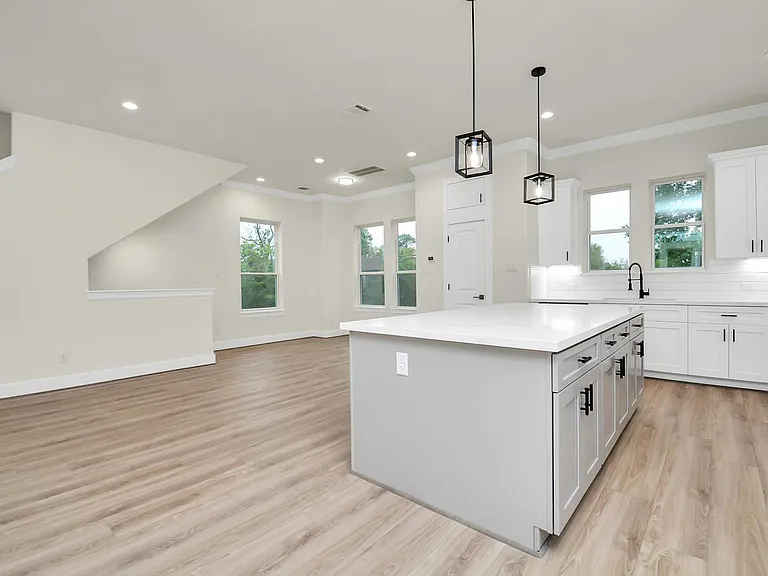 3039 Gray St — Photo 18