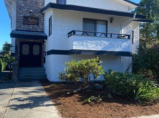 527 Forsyth Ln APT 4, Edmonds, WA 98020