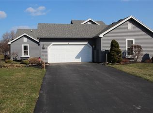 47 Cloverdale St, Rochester, NY 14612