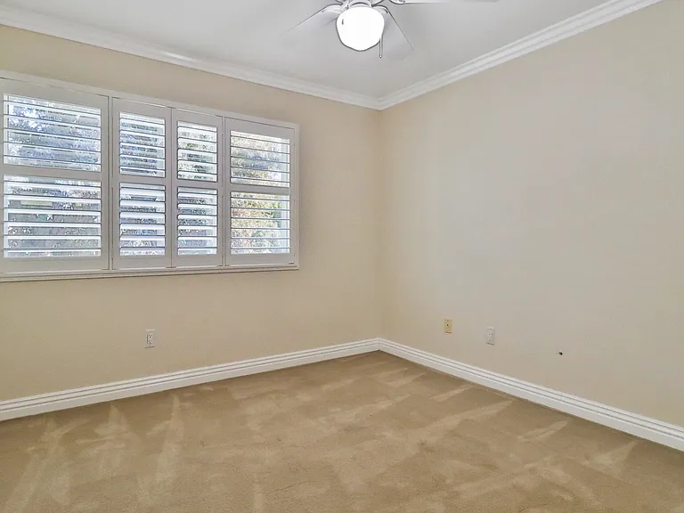 1164 S Galesmoore Ct — Photo 26