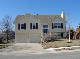 702 Canter St, Raymore, MO 64083