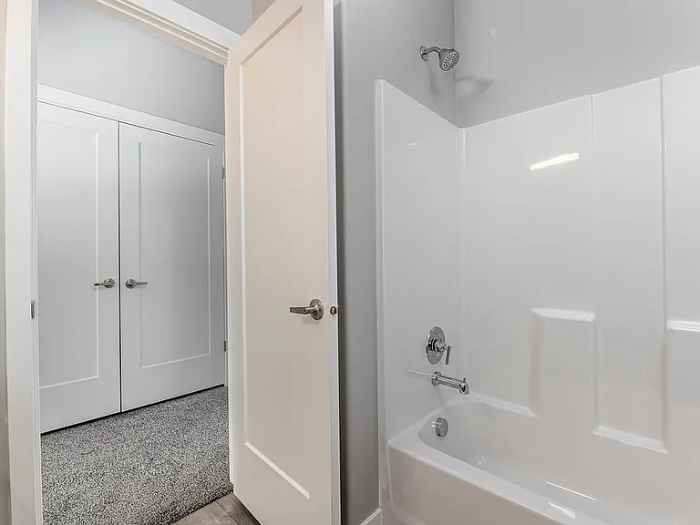 712 E Zekes Ct — Photo 21