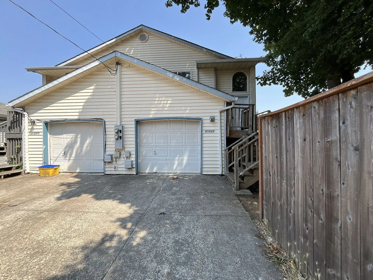 Spacious 3-Bedroom Duplex with Attached 1-Car Garage, Vaulted Ceilings & Flexible Two-Level Layout — Photo 2