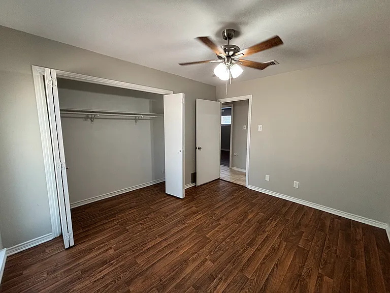 3210 Konet St — Photo 10