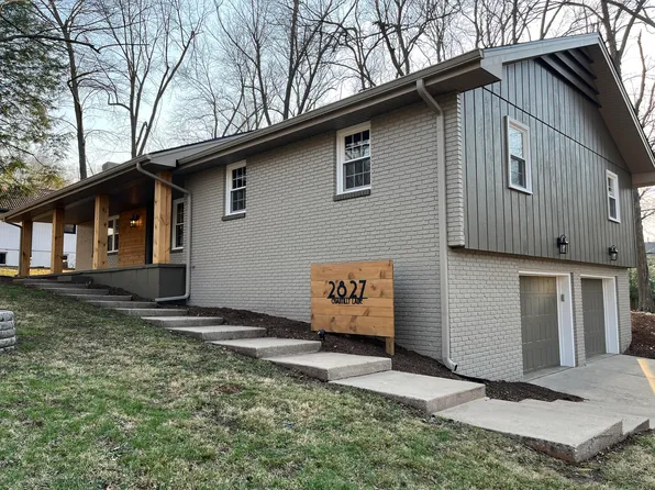 2827 S Chantilly Lane, Springfield, MO 65804