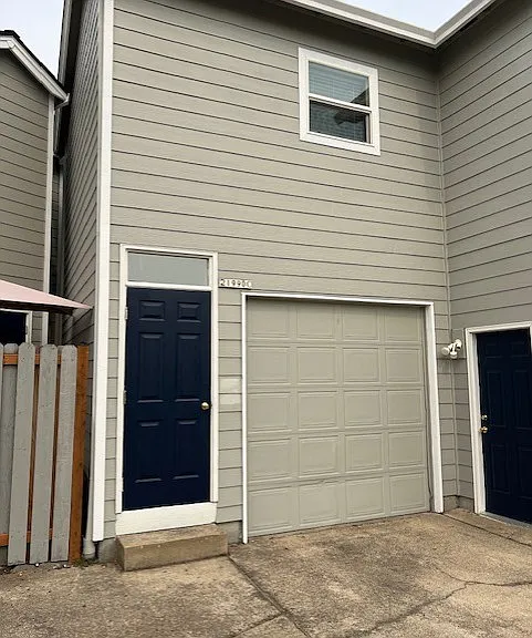 large one car garage with opener
large enough for full size pu
