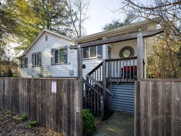 17542 Orchard Avenue, Guerneville, CA 95446