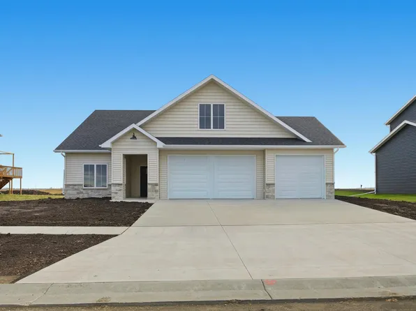 8516 61st St S, Horace, ND 58047