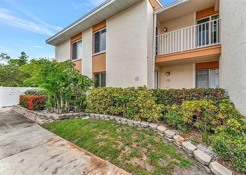 9940 7th Way N #101