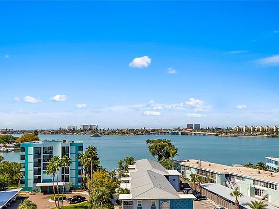 3rd image of 1847 Shore Dr S APT 816