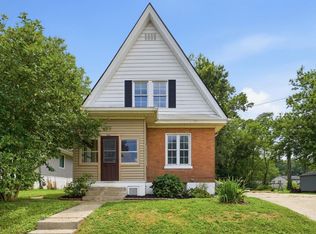 206 W 2nd St, Silver Grove, KY 41085