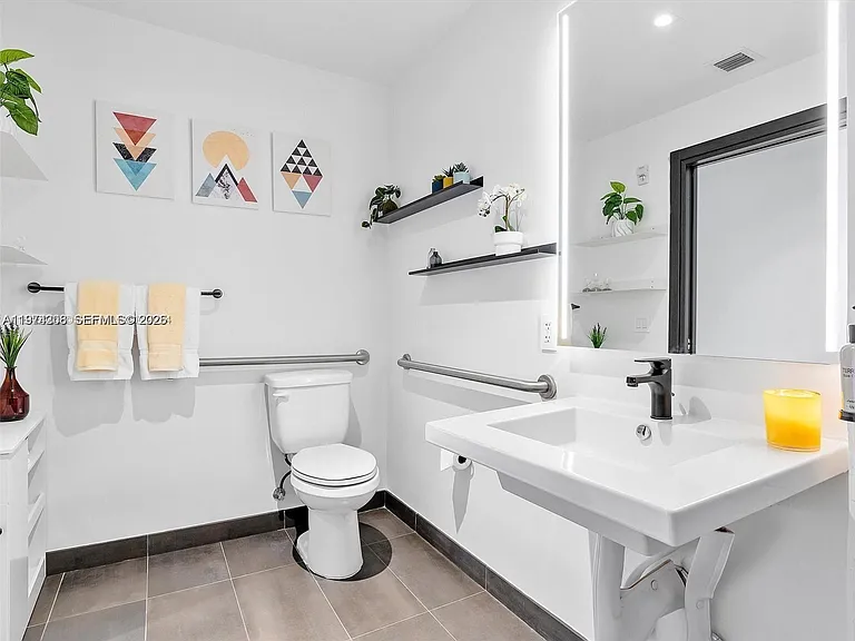 398 NE 5th St #2515 — Photo 9