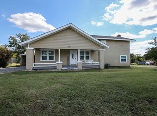 129 W Tahlequah Ave, Sulphur, OK 73086