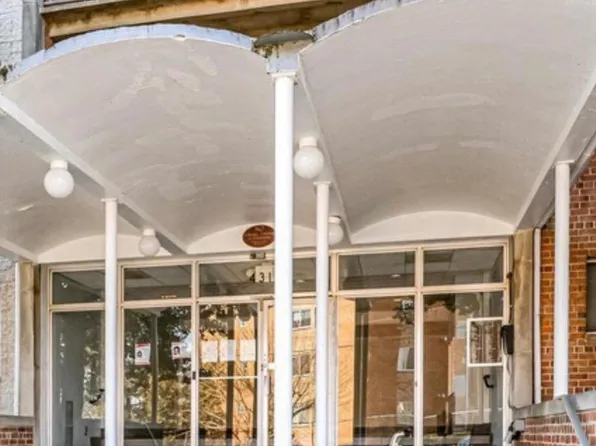 431 N Armistead St APT 406, Alexandria, VA 22312