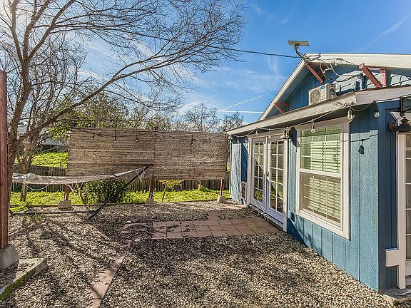 4th image of 34664 Wilson Rd