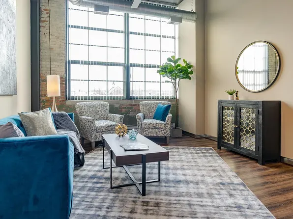 TipTop Apartments