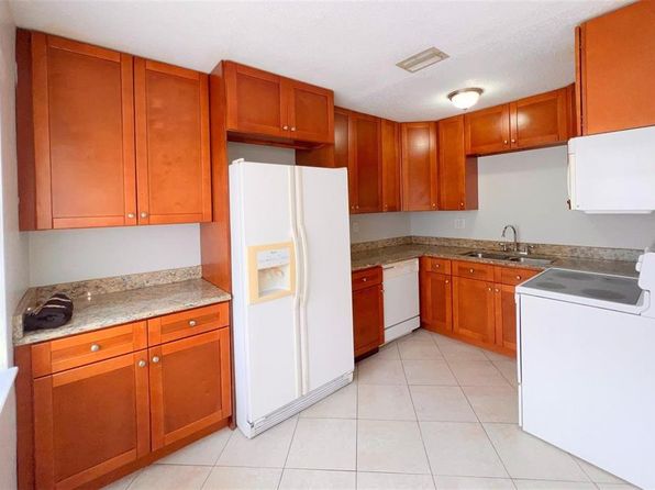 1821 NE 56th St APT 1