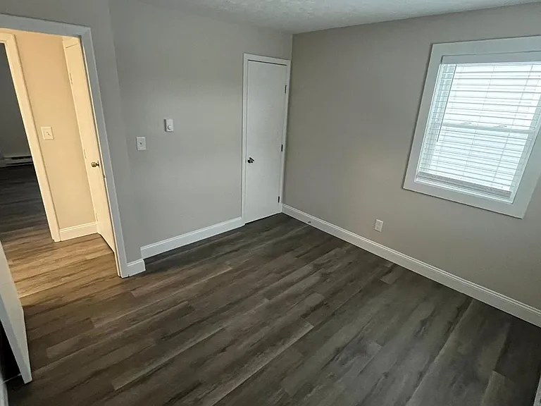 8-12 Perry St — Photo 31