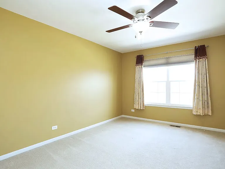 829 Clover Ridge Ln — Photo 25