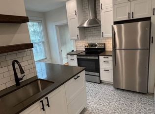 7 Depot Ct APT 2, Cohasset, MA 02025