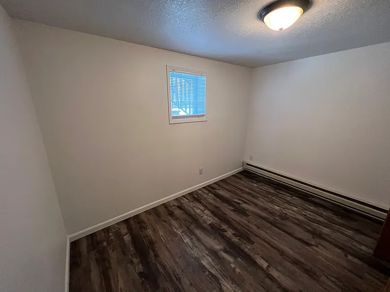 1005 Foys Lake Rd — Photo 3