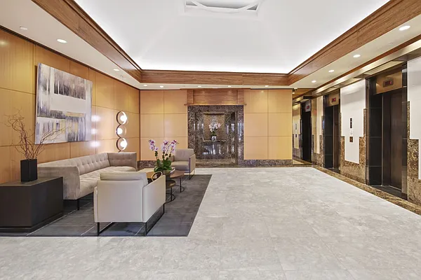 Rented by Compass | media 54