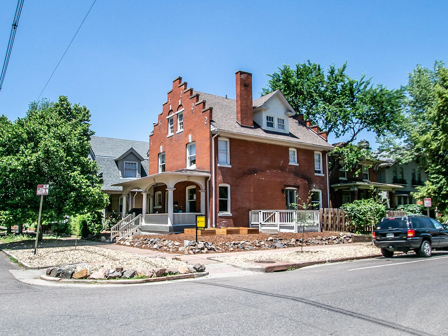 741 E. 10th Ave — Photo 3